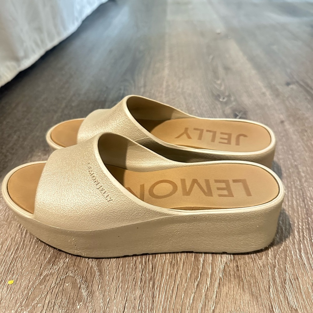 Jelly Lemon Women's Cream Platform Slides - image 2